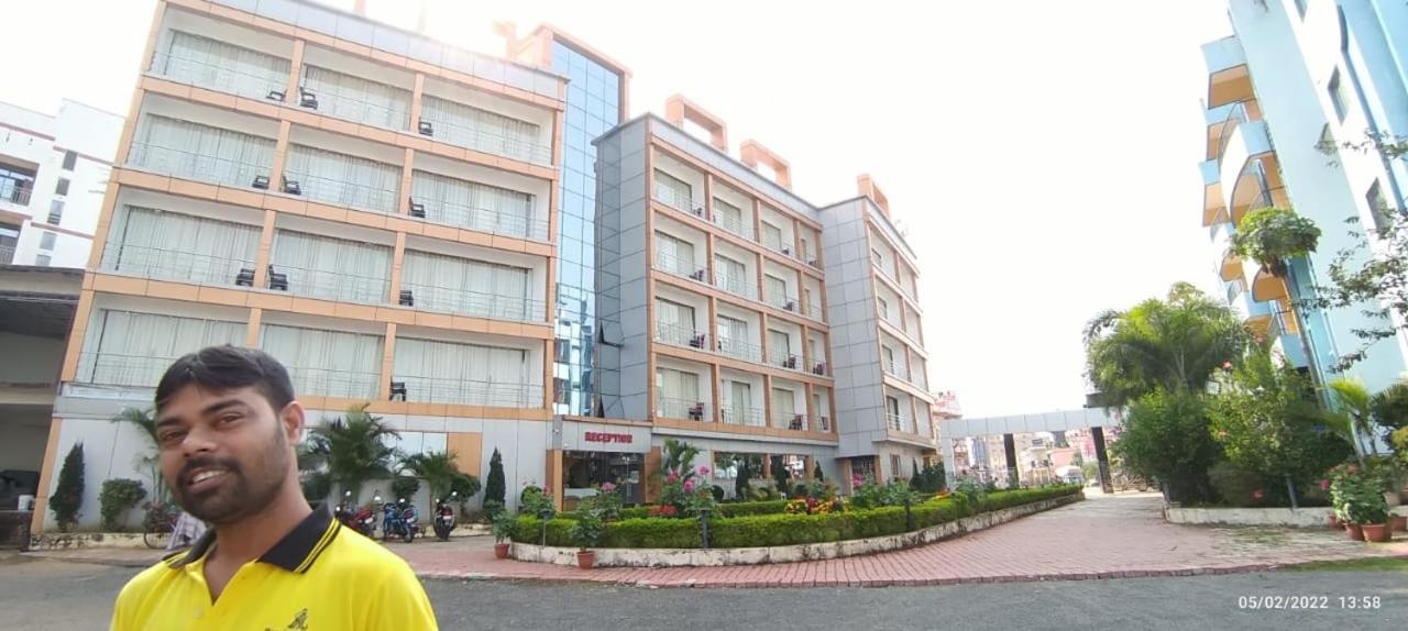Hotel Rajmahal Tarapith Eksteriør billede